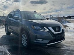 
										2020 Nissan Rogue SV full									