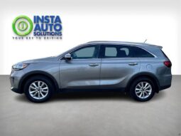
										2019 Kia Sorento LX full									