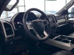 
										2020 Ford F-350 Super Duty Lariat full									