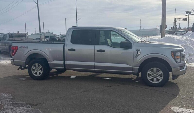 
								2023 Ford F-150 XLT 5.0L full									