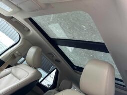 
										2020 Ford Explorer XLT full									