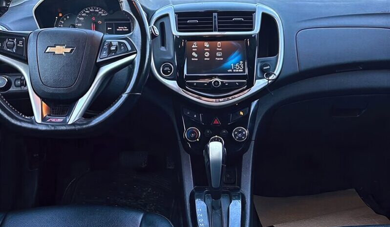 
								2017 Chevrolet Sonic LT Auto full									