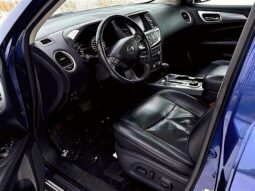 
										2018 Nissan Pathfinder SL full									