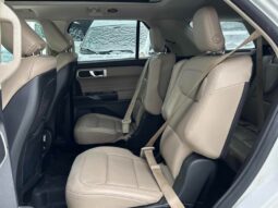 
										2020 Ford Explorer XLT full									