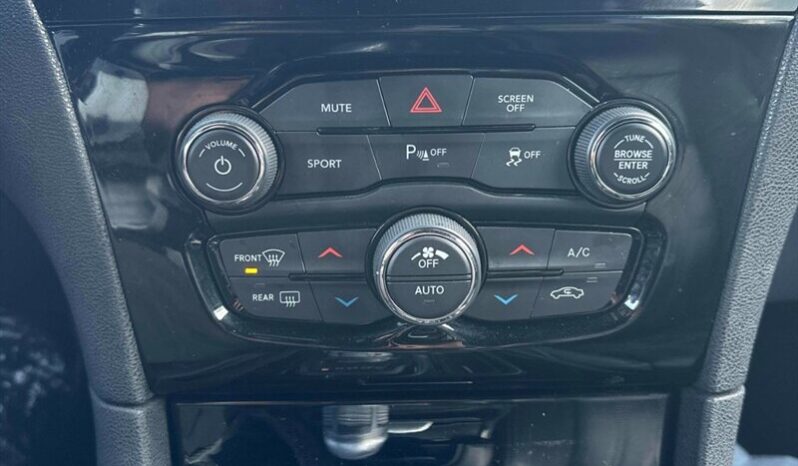 
								2021 Chrysler 300 Series S full									