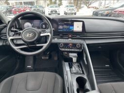
										2024 Hyundai ELANTRA Preferred Tech full									