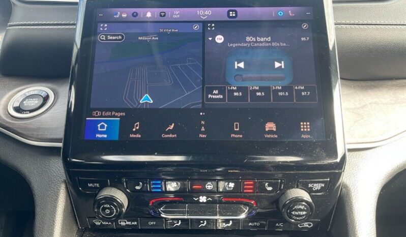 
								2024 Jeep Grand Cherokee Limited Black Pack full									